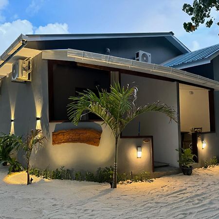 Dhigurah Beach Inn Exteriér fotografie